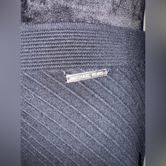 Michael Kors Black Rubbed Knit Skirt Size S/M - Picture 4 of 7